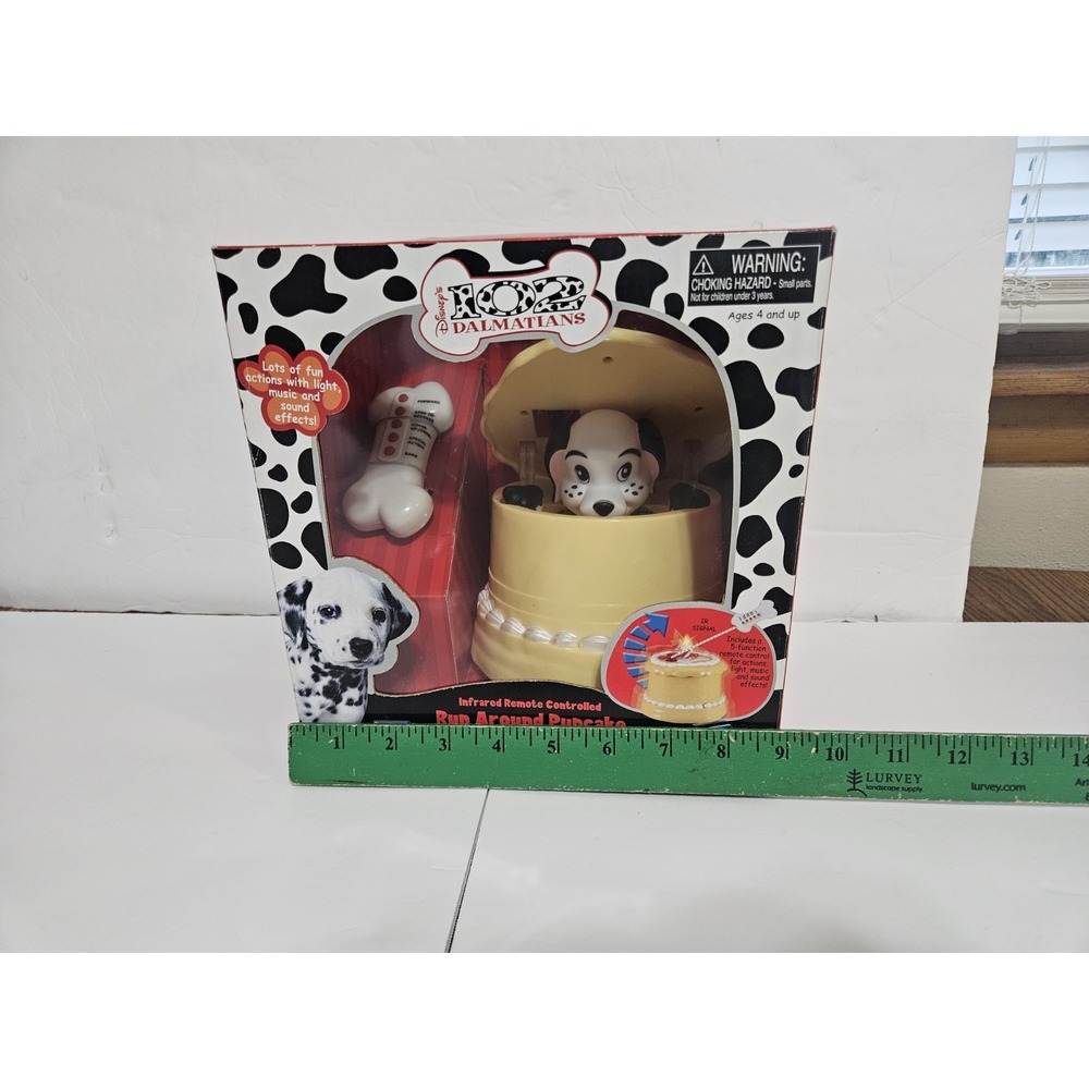 Disney NIB 102 Dalmatians Run Around Pupcake with Little Dipper Vintage 2000s